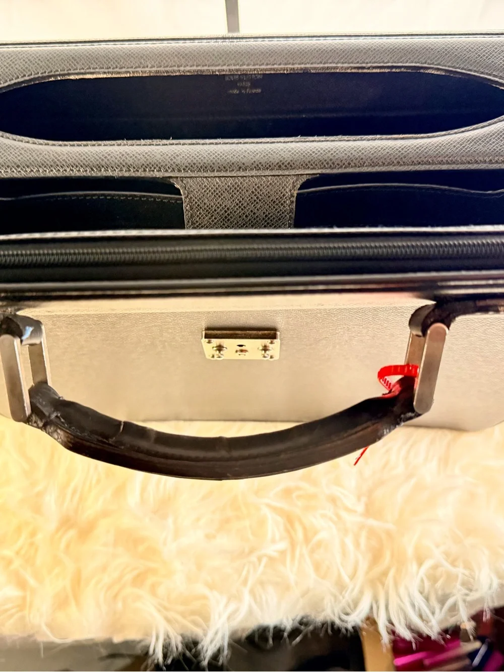 Louis Vuitton Taiga President Classeur Briefcase Black